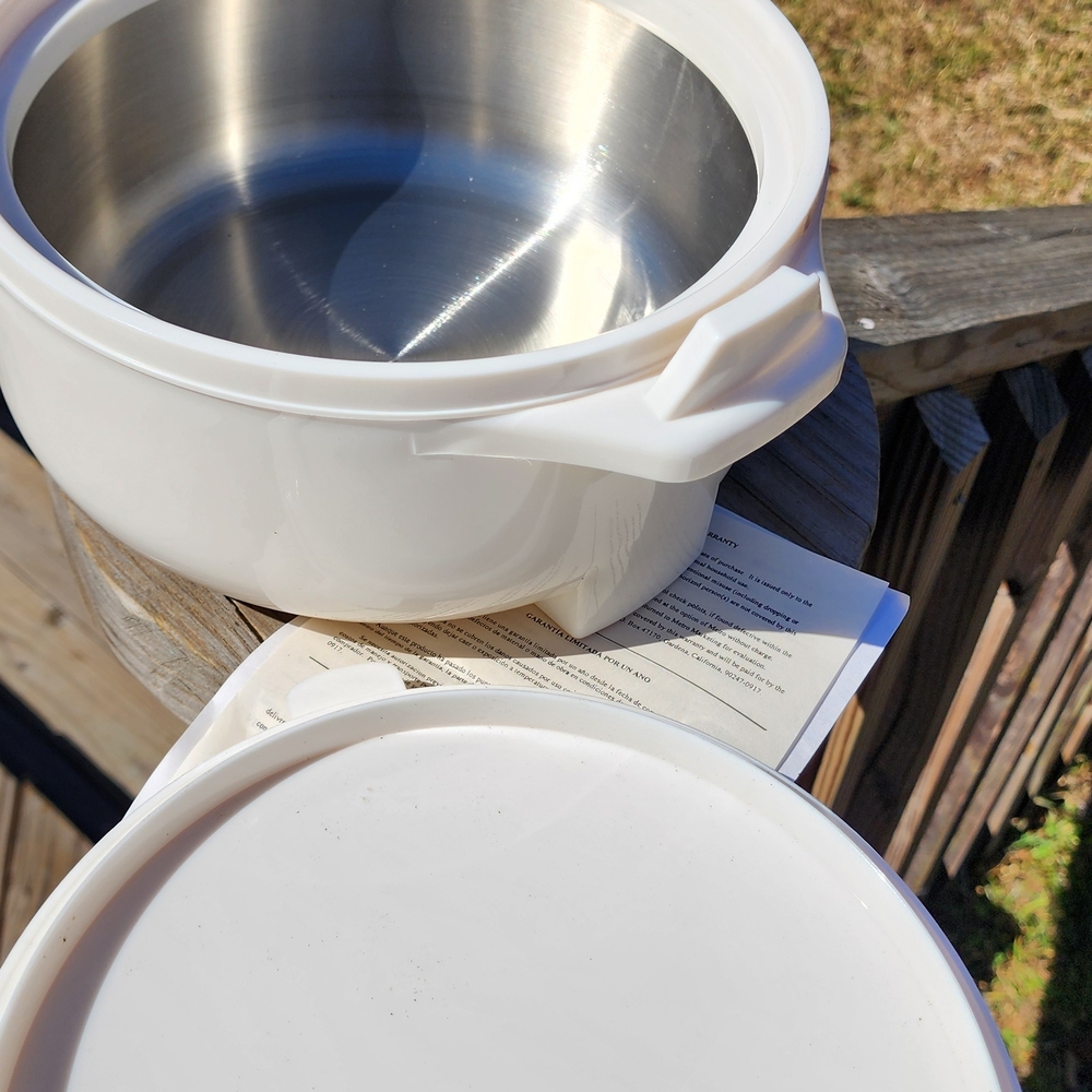 Metro White Food Storage Container - Picture 3 of 5